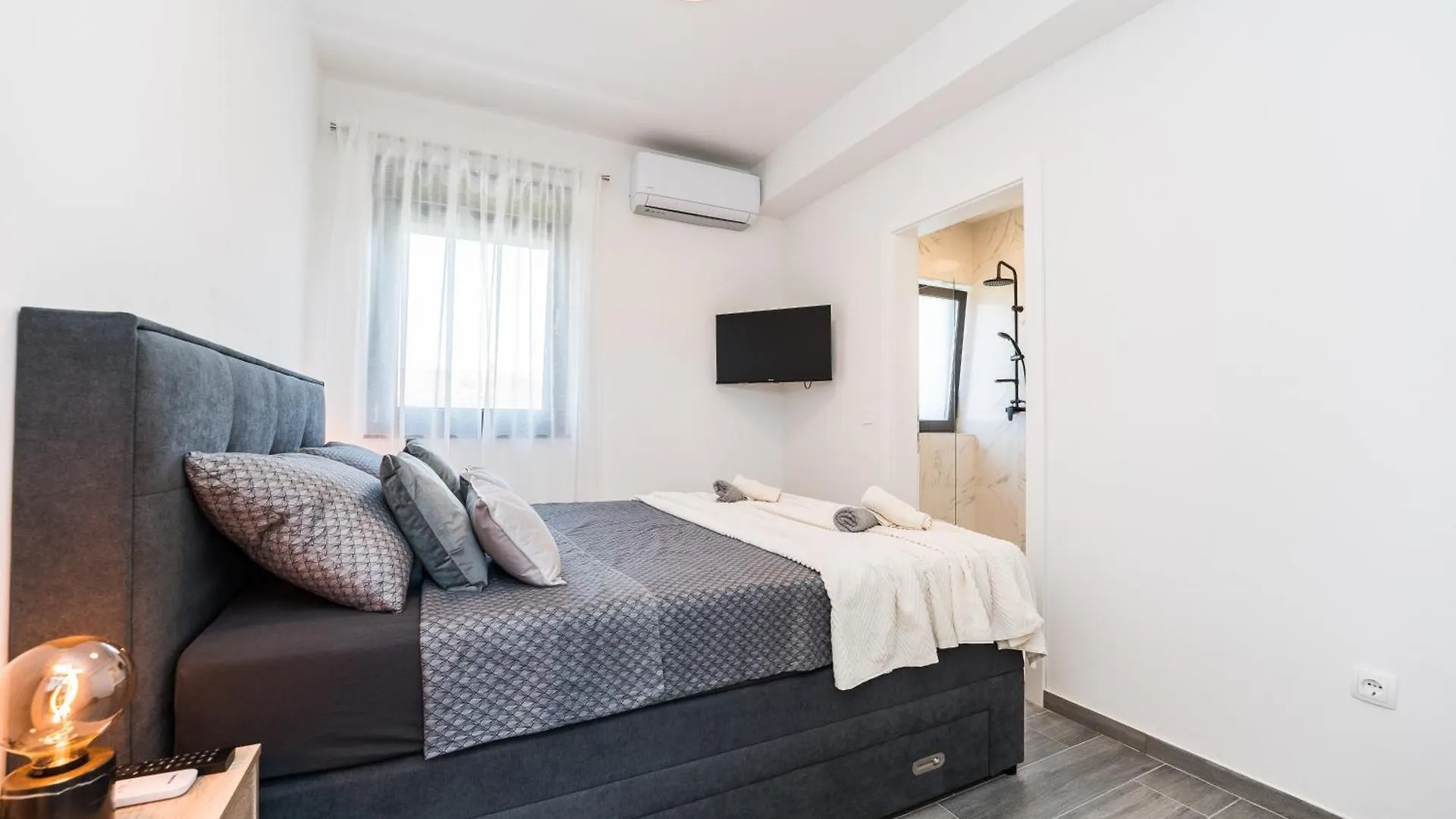 Villa Valy With Heated Pool Privlaka  0*, Privlaka (Zadar) Croatia