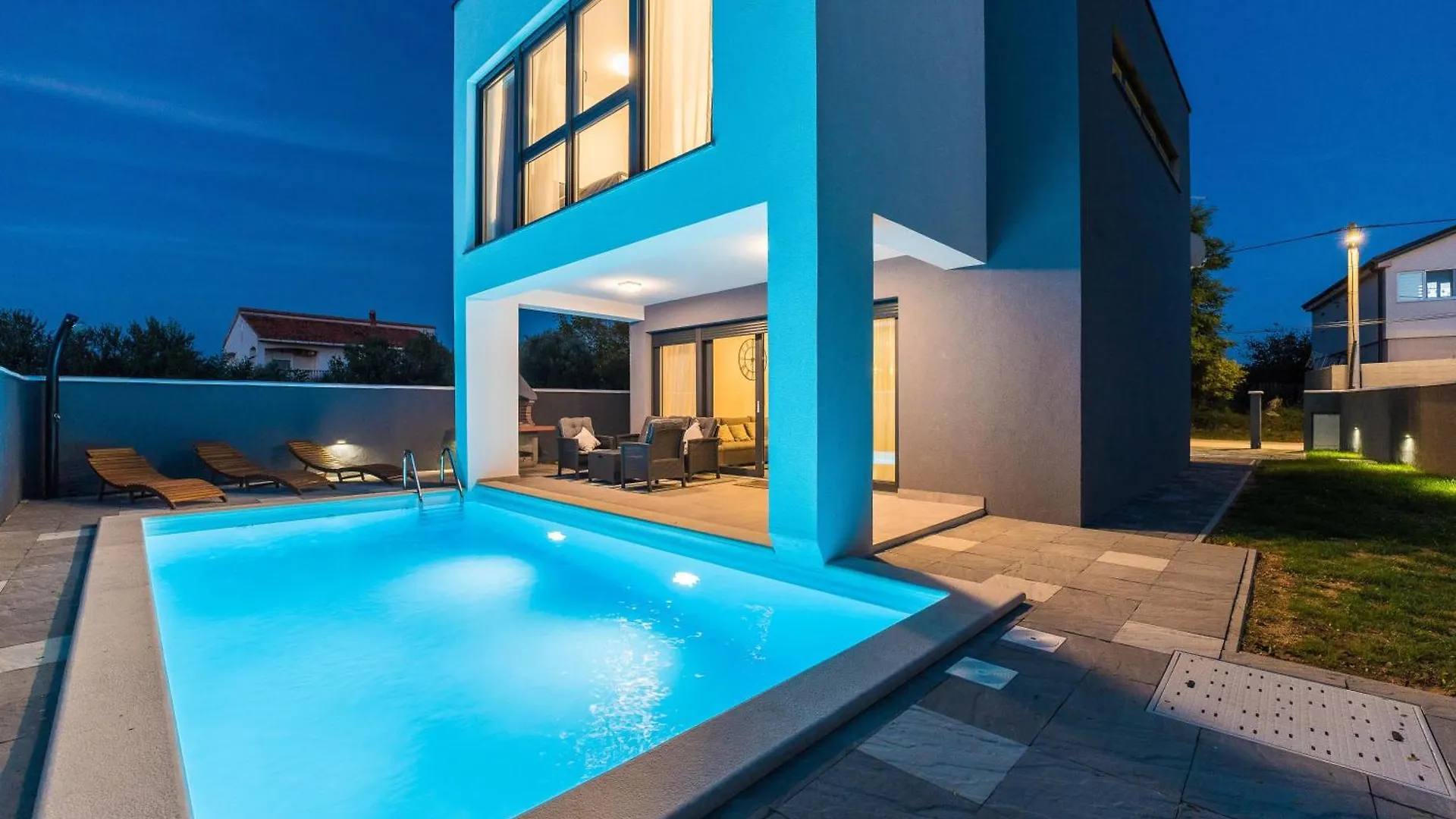 Villa Valy With Heated Pool Privlaka